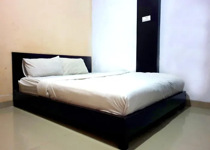Grand Azizah Makassar Redpartner