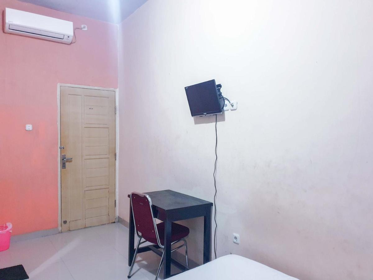 Grand Azizah Redpartner Hotel